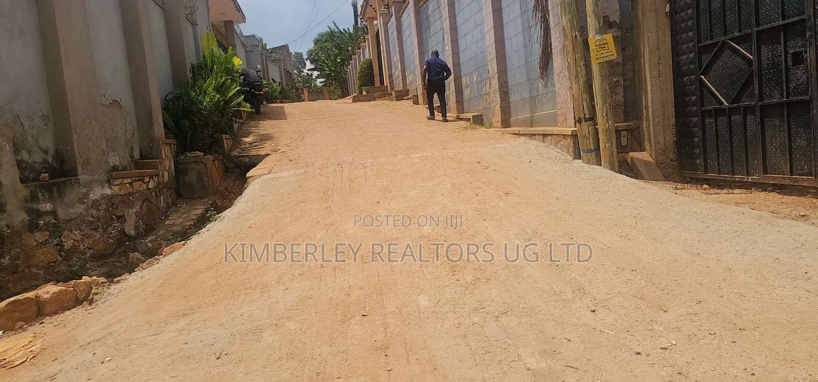 Quick Sale – Land for Sale, Kitende Entebbe Road
