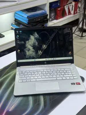 New Laptop HP 14S 8GB AMD Ryzen 3 SSD 256GB