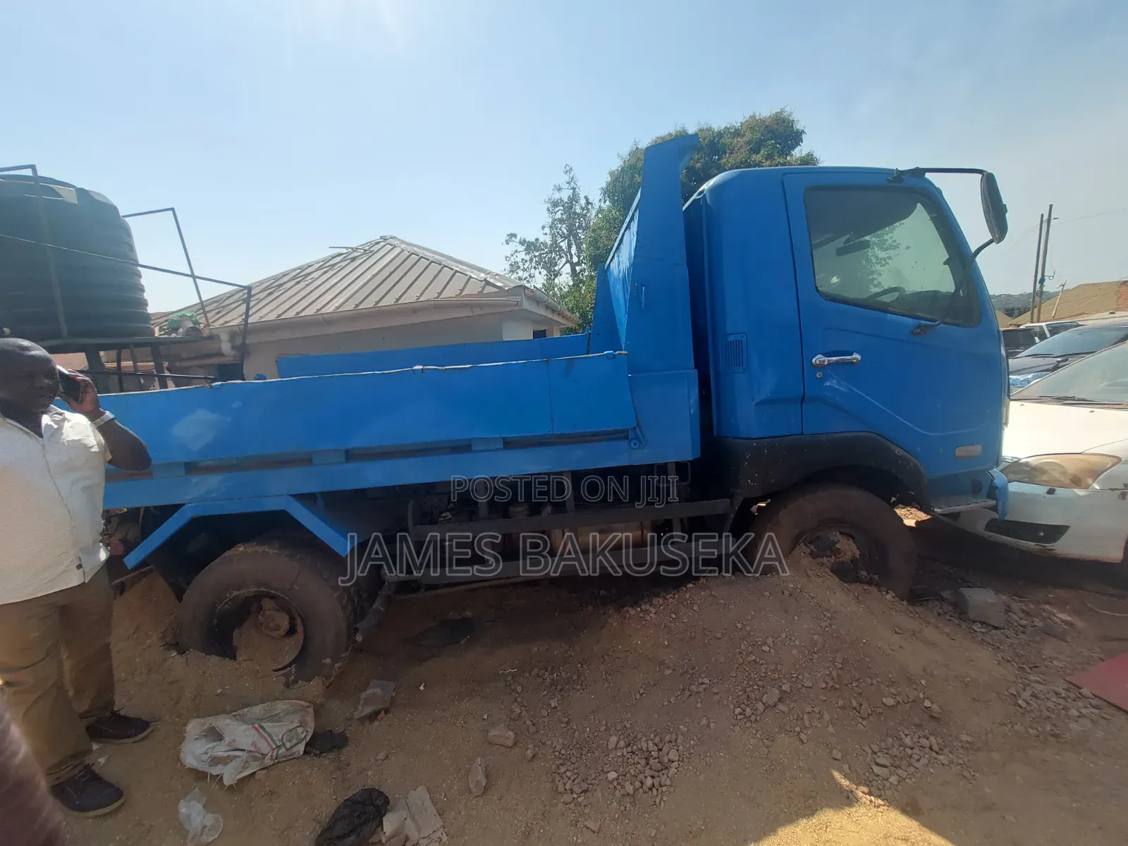 Mitsubishi Fuso Fighter 2001 Blue