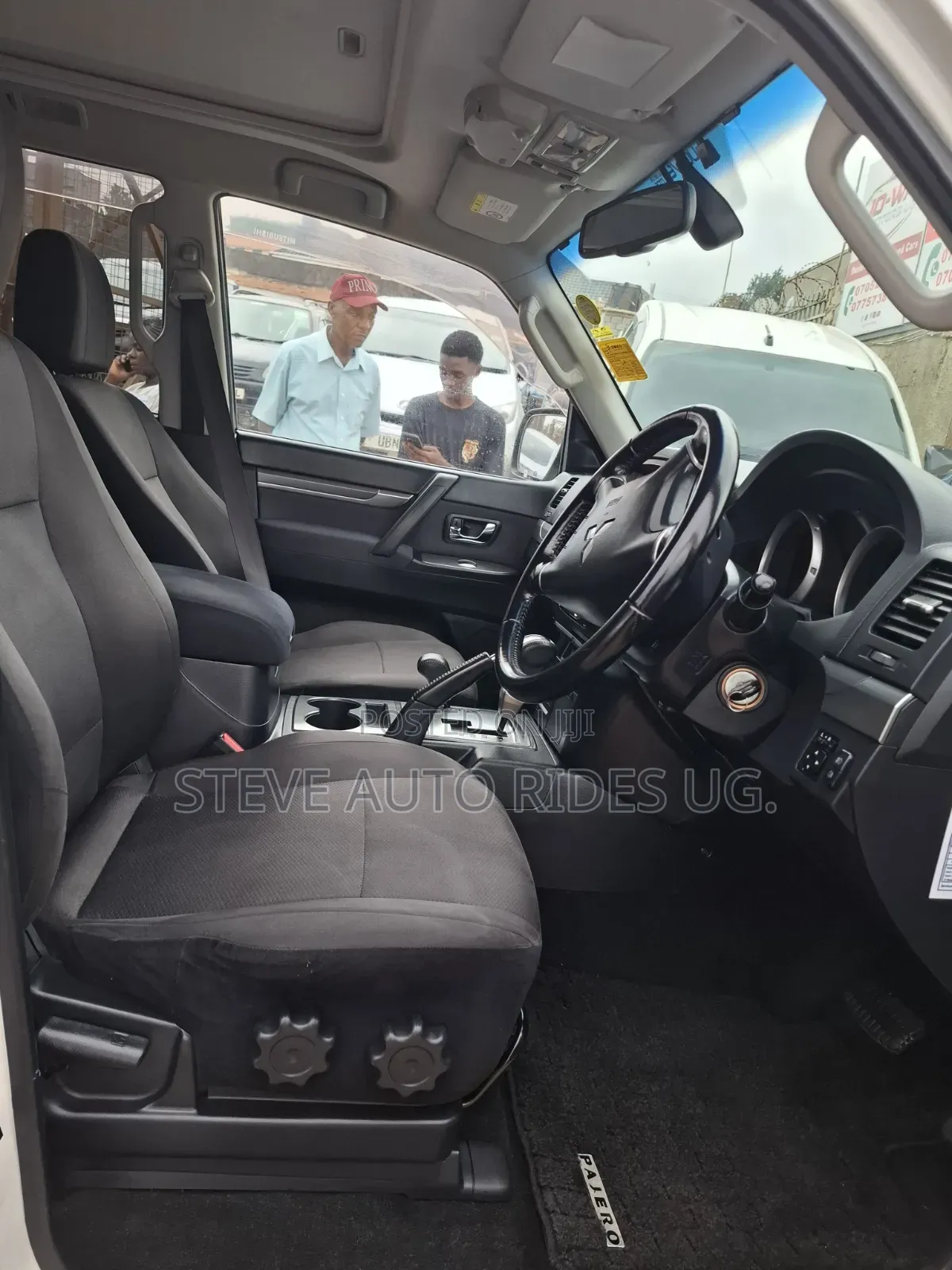 Mitsubishi Pajero 2012 White