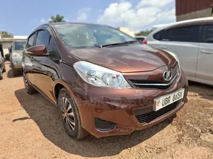 Toyota Vitz 2010 Brown