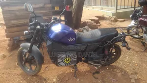Custom Built Motorcycles Bobber 2025 Blue