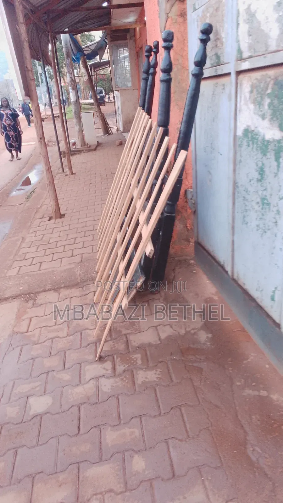 Used / Second Hand 4by6 Wooden Bed on Sale