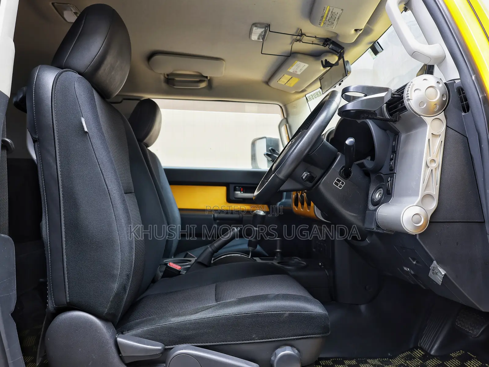 Toyota FJ Cruiser 2012 Yellow