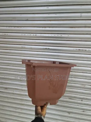 Stackable Plastic Flower Pots Stackable Plastic Flower Pots