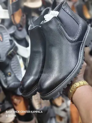 Men's Chelsea-Style Ankle Boots