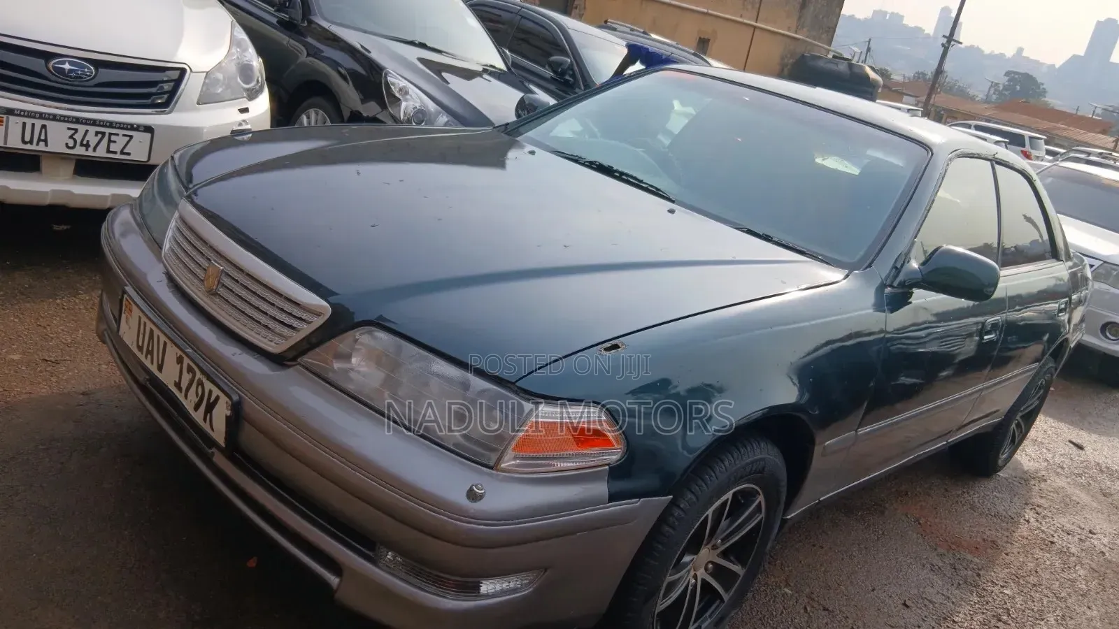 Toyota Mark II 2002 Blue
