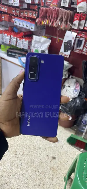 New Infinix Hot 70 128 GB Purple
