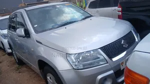 Suzuki Escudo 2006 Silver