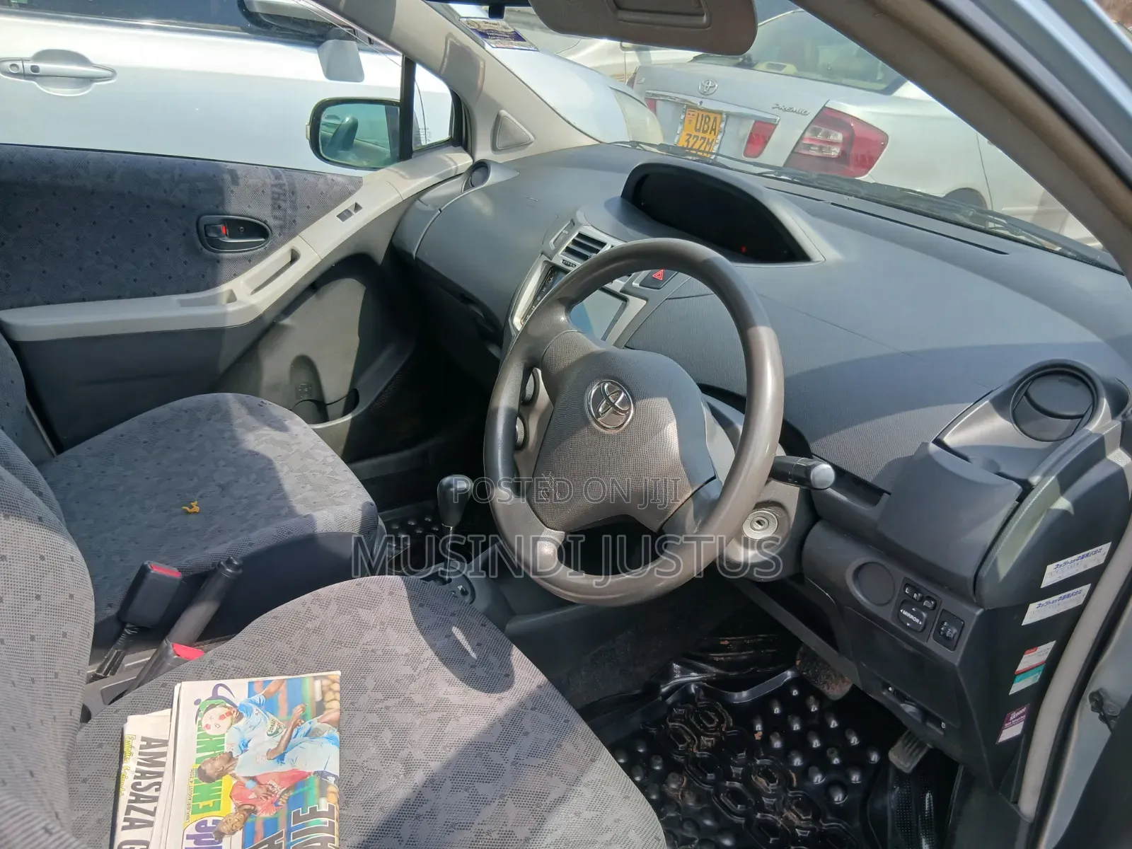 Toyota Vitz 2010 Green
