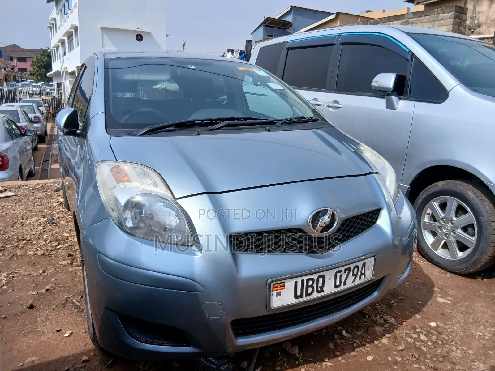 Toyota Vitz 2010 Green