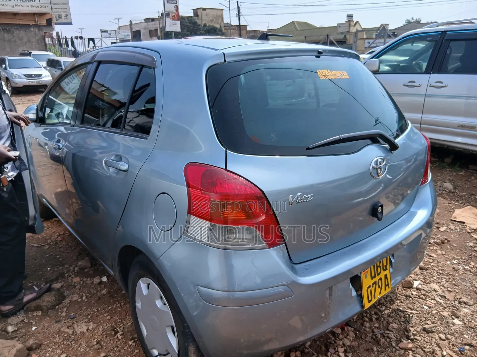 Toyota Vitz 2010 Green