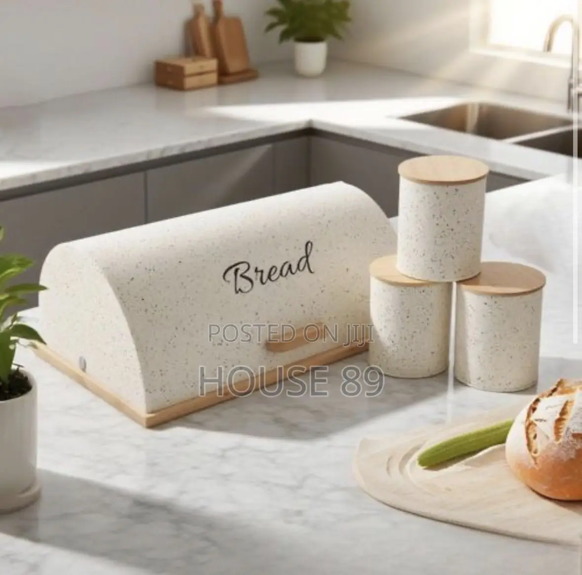 Trisar Speckled Black Bread Bin