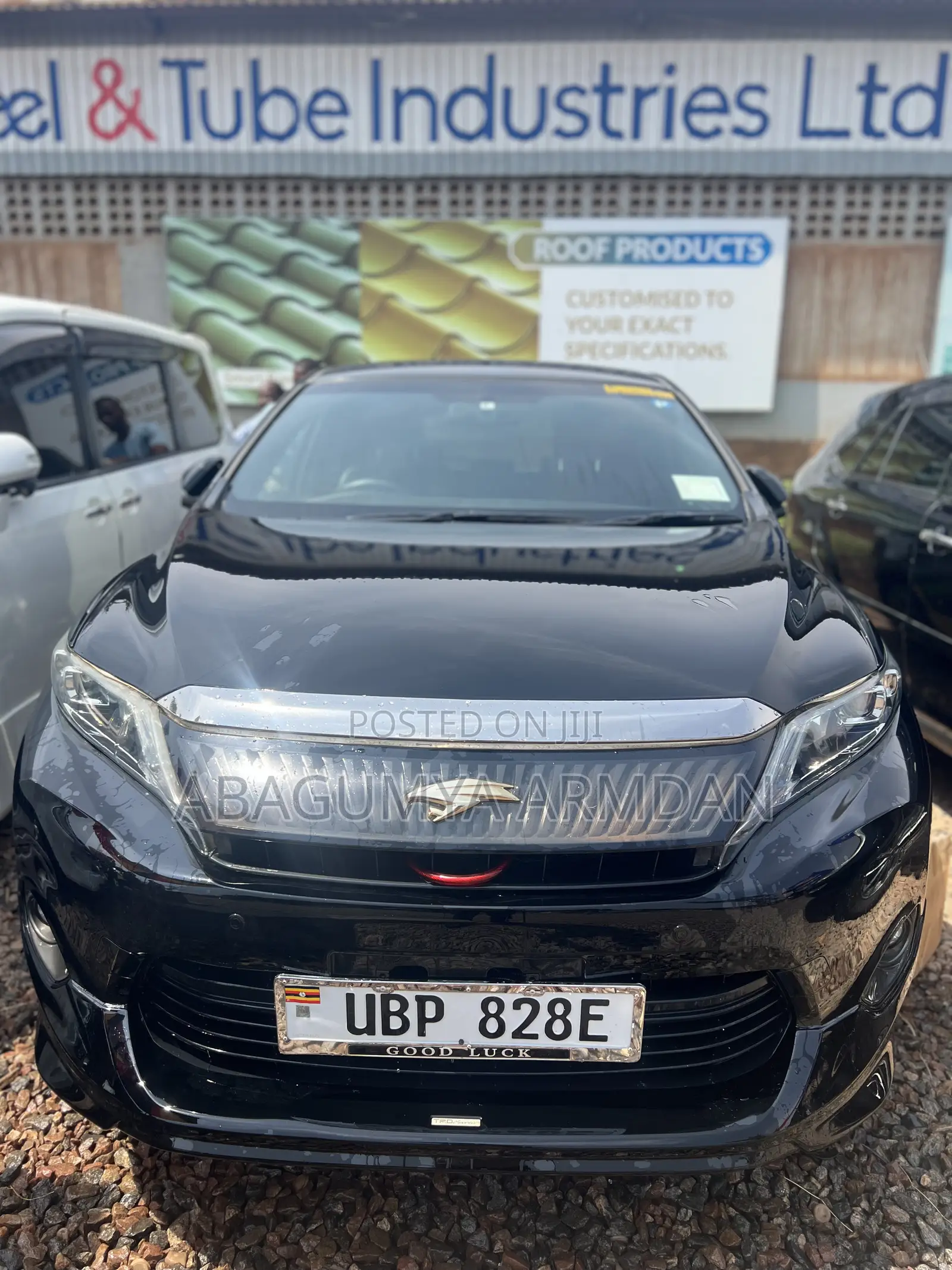 Toyota Harrier 2.0 2015 Black