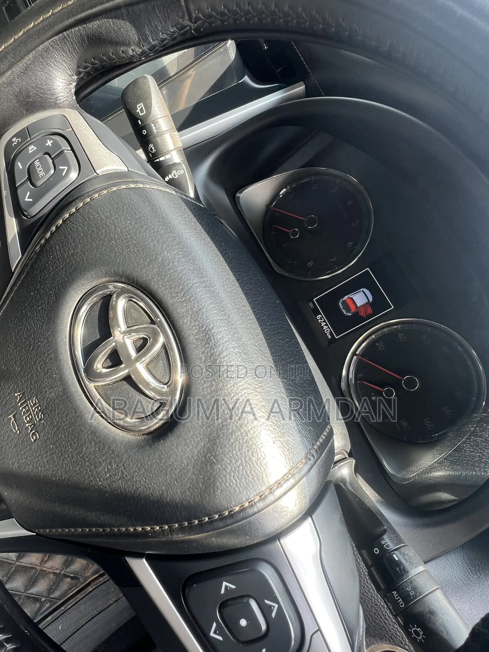 Toyota Harrier 2.0 2015 Black