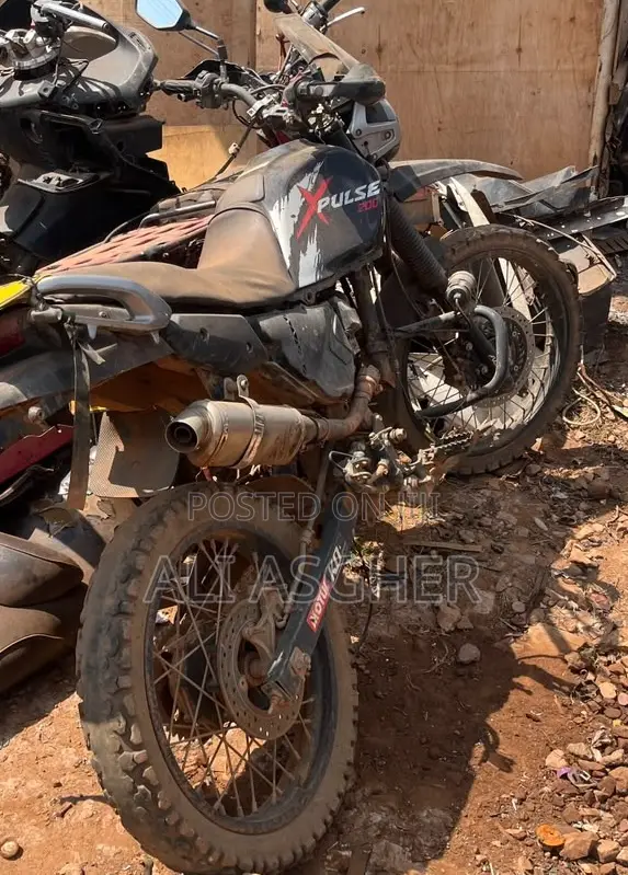 Hero Xtreme 200S 2019 Black