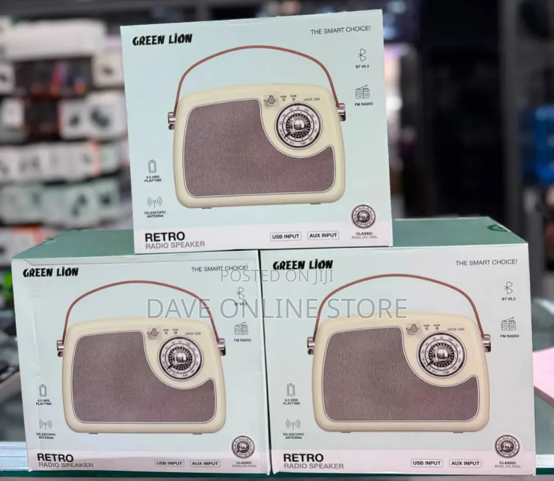 Green Lion Retro Radio Speaker
