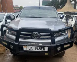 Toyota Hilux Revo Double Cab Deisel 2.4 AWD 2016 Gray