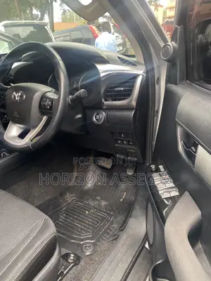 Toyota Hilux Revo Double Cab Deisel 2.4 AWD 2016 Gray