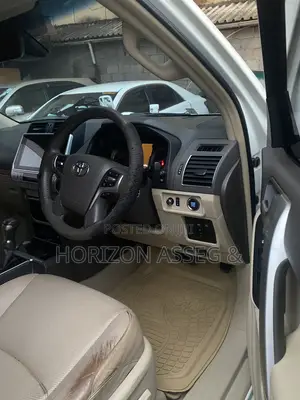 Toyota Land Cruiser Prado 2.7 2018 White