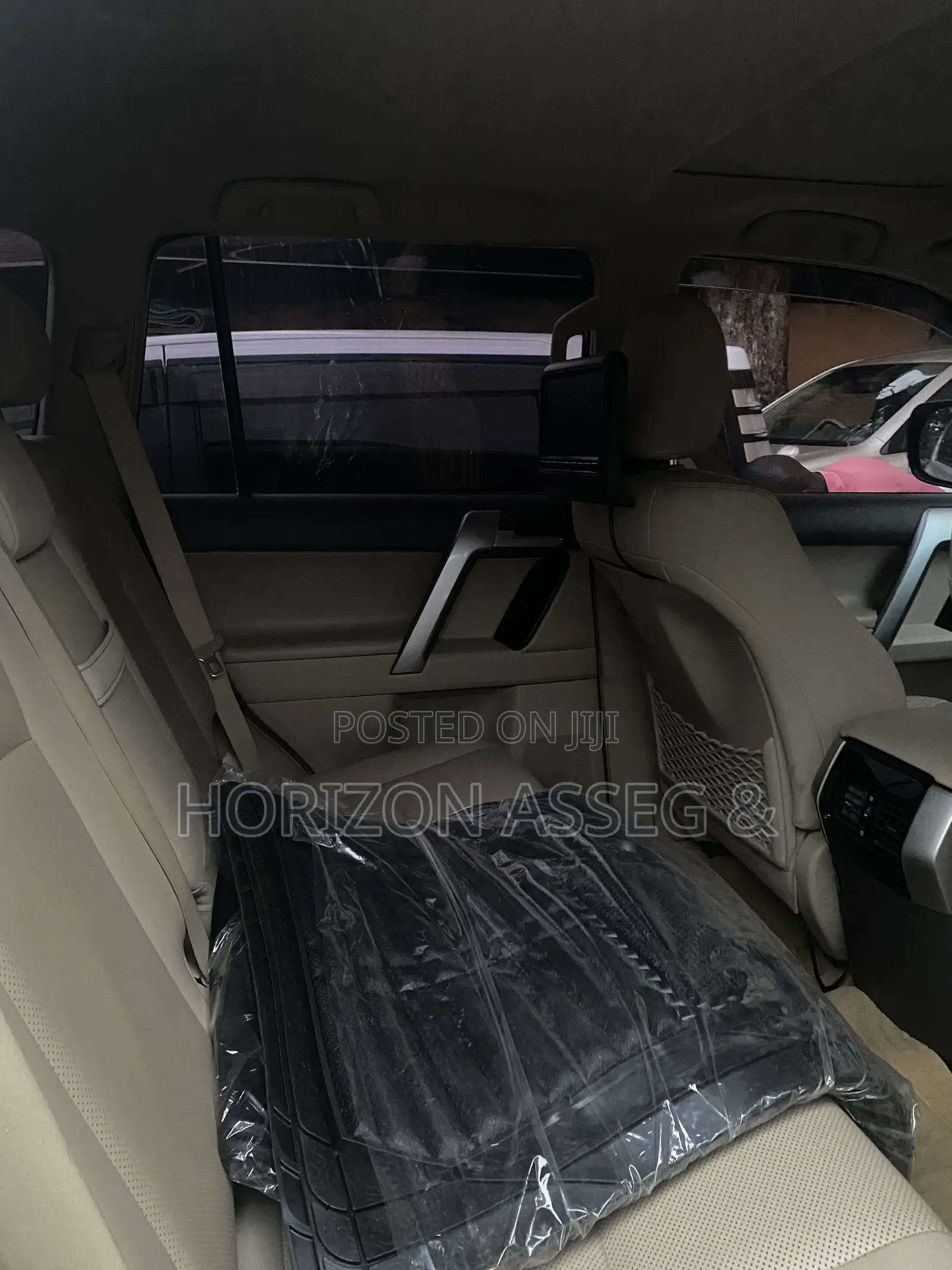 Toyota Land Cruiser Prado 2.7 2018 White