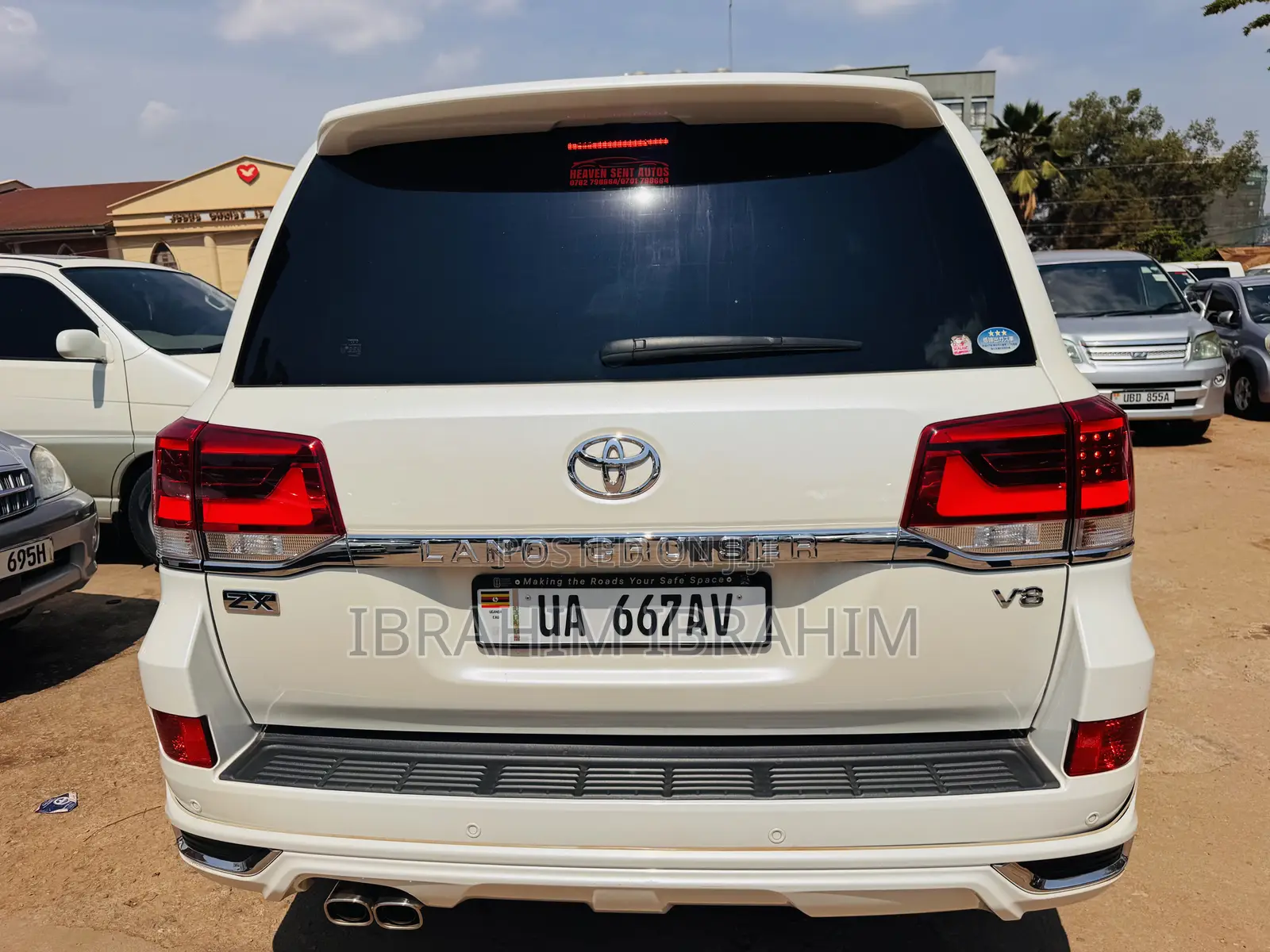 Toyota Land Cruiser 2018 White