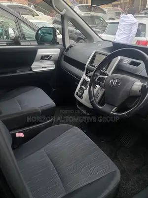 Toyota Voxy V 2WD 7-Seater 2013 Black
