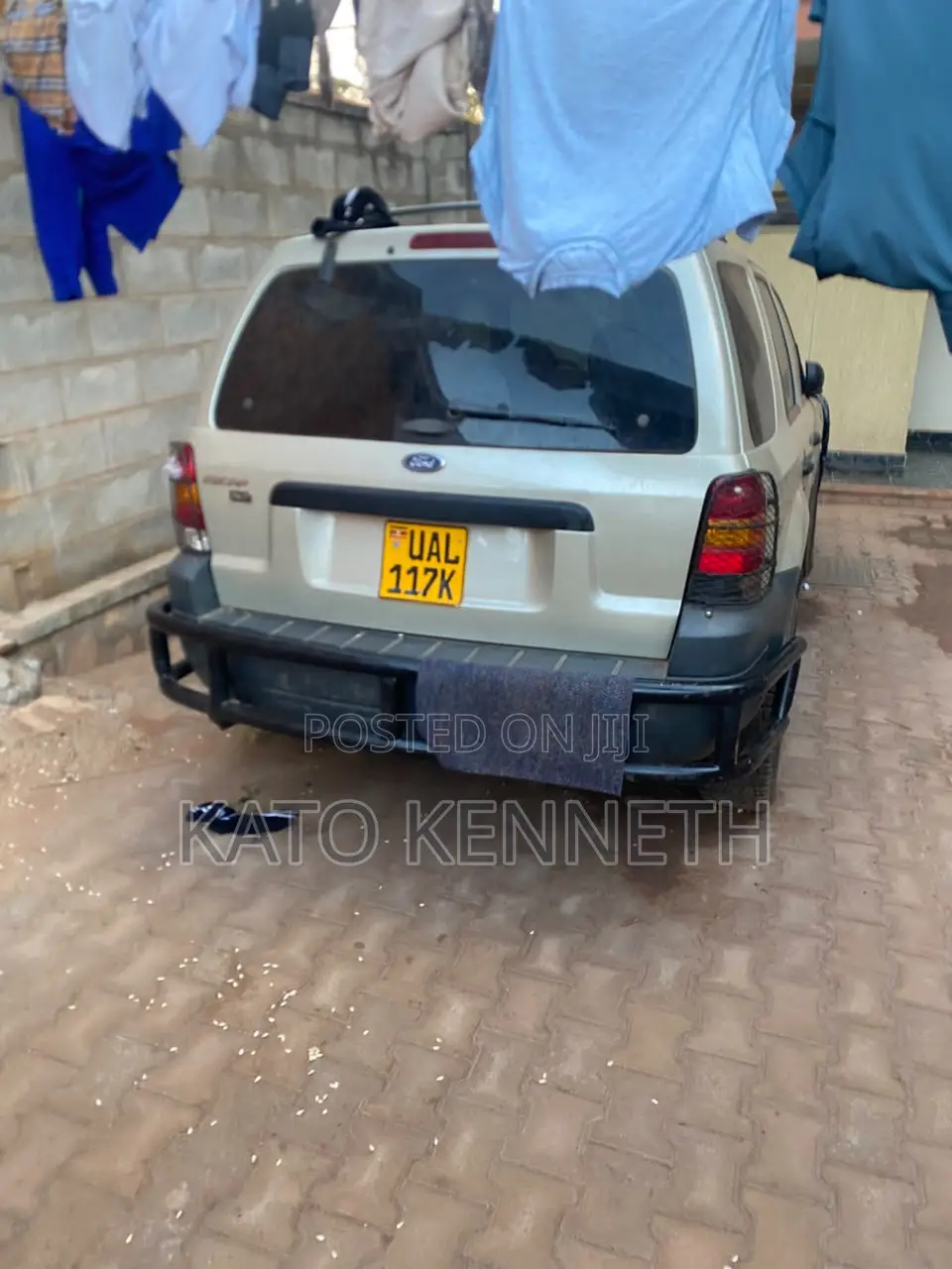 Ford Escape 2005 Gold