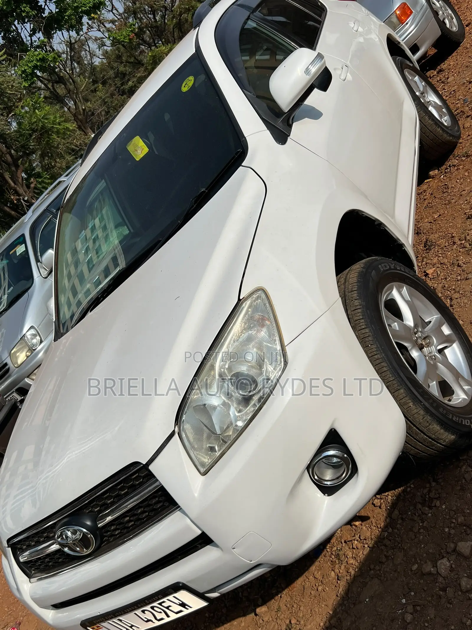 Toyota RAV4 2010 White