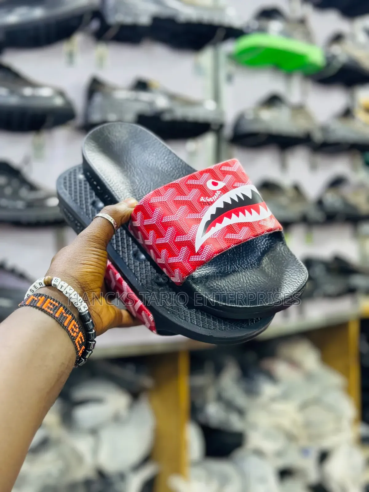 Men's Stylish Shark Camo Slide Sandals