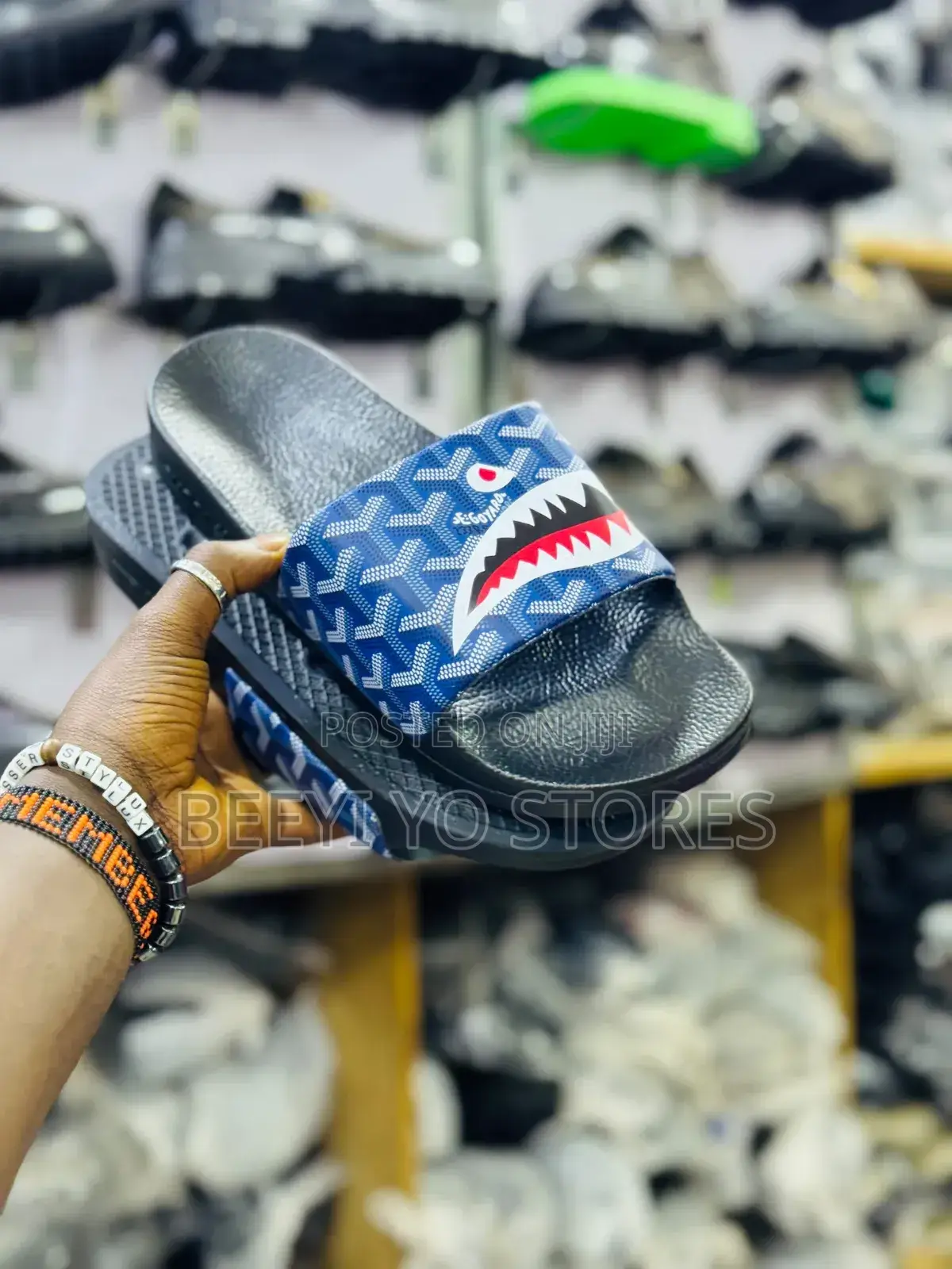 Men's Stylish Shark Camo Slide Sandals