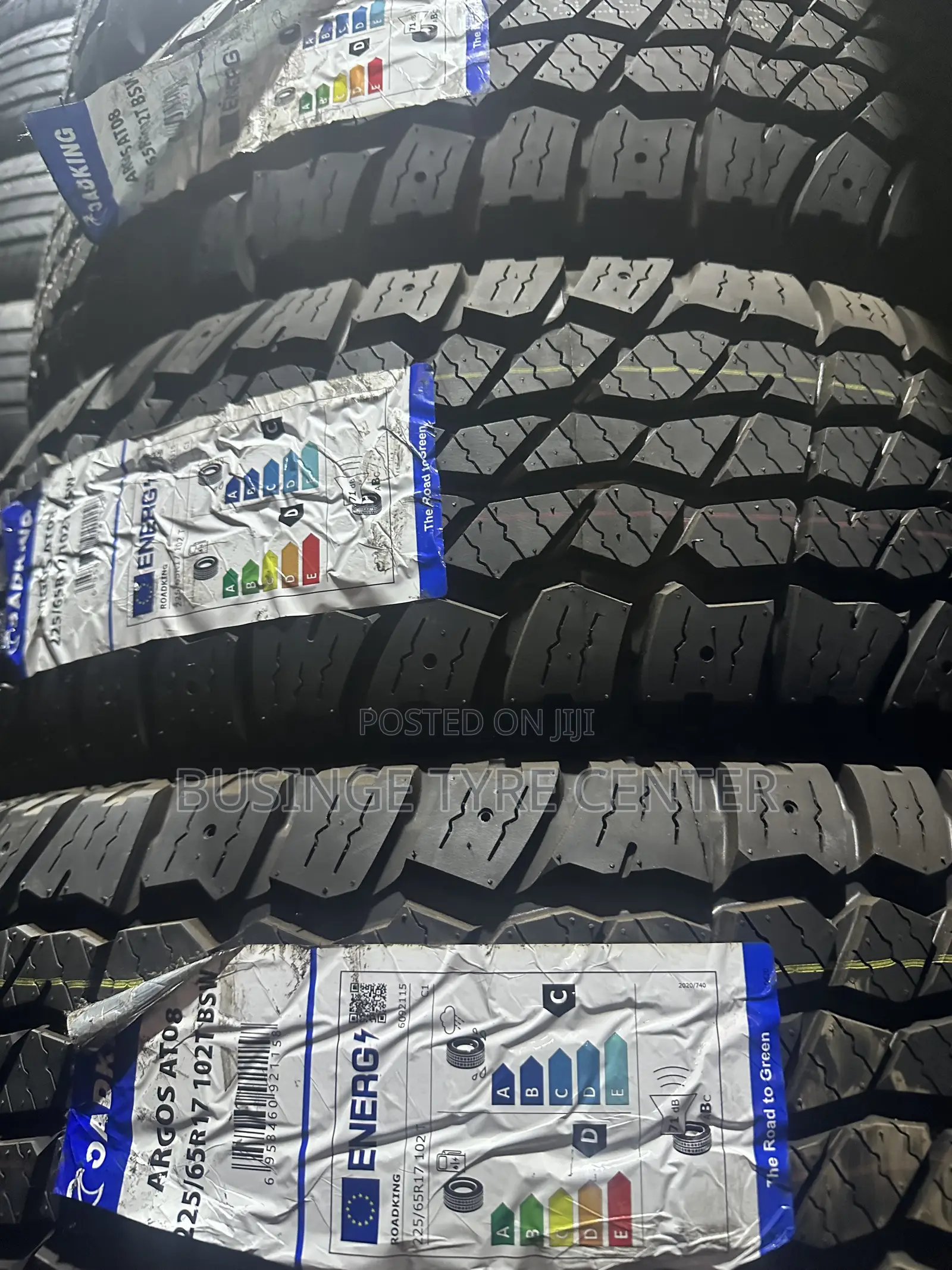 225/65r17 Roadking Tires in All Terrain Design