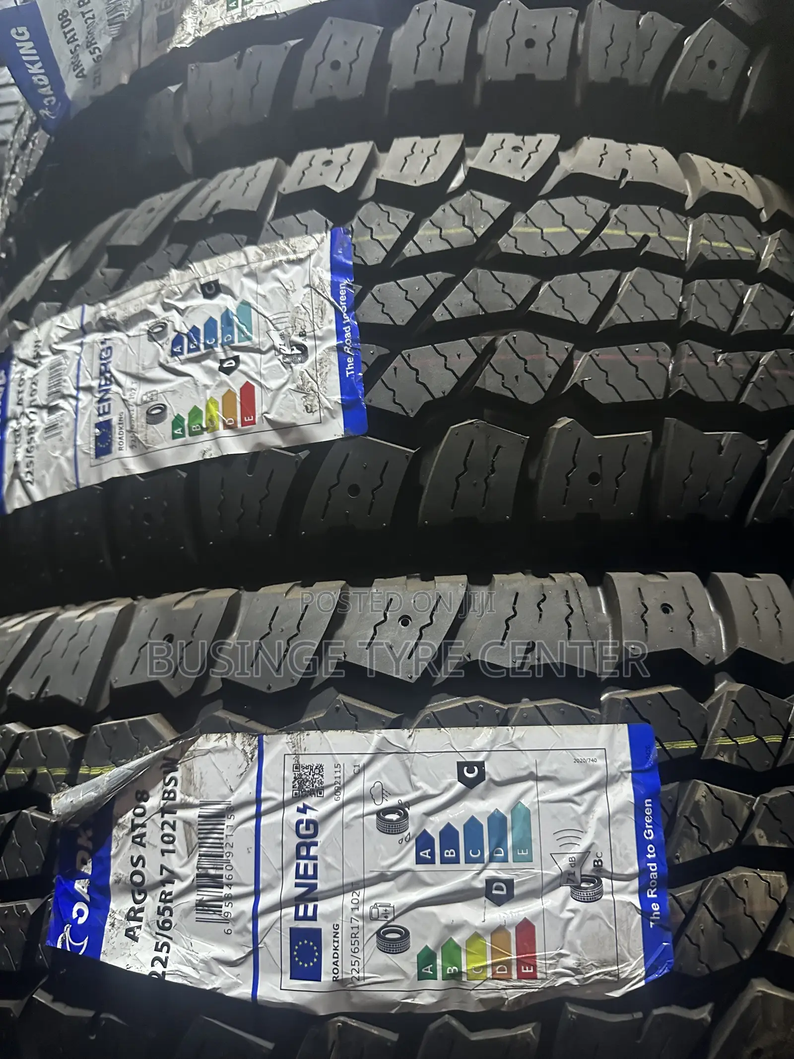 225/65r17 Roadking Tires in All Terrain Design