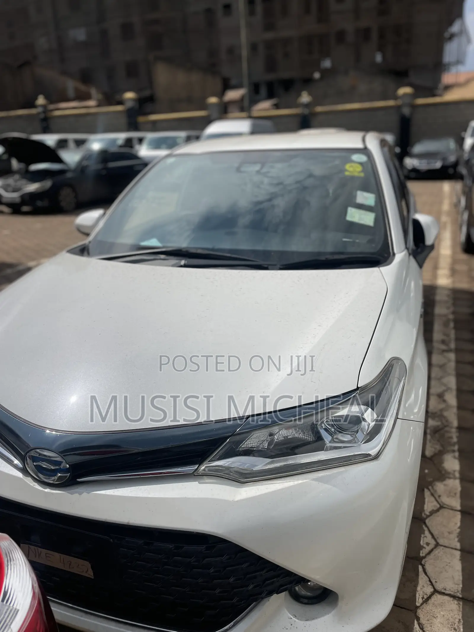Toyota Corolla Fielder 1.5 Hybrid FWD 2017 White
