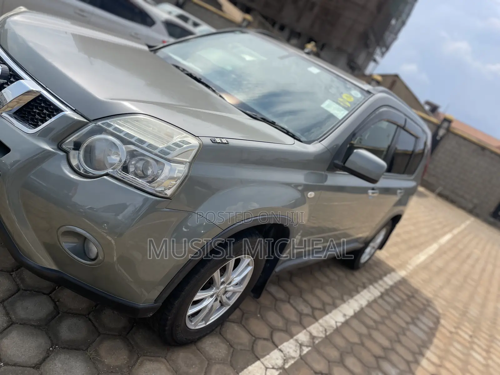 Nissan X-Trail 2.0 Petrol AWD 2013 Green