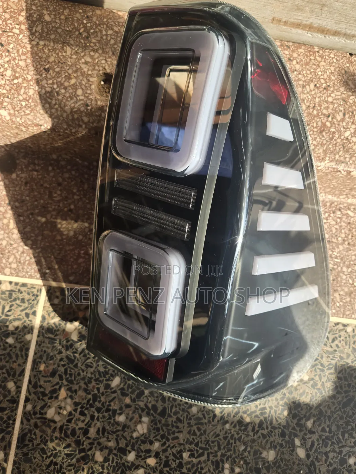 Toyota Hilux Dual Square LED Lighting Taillamps