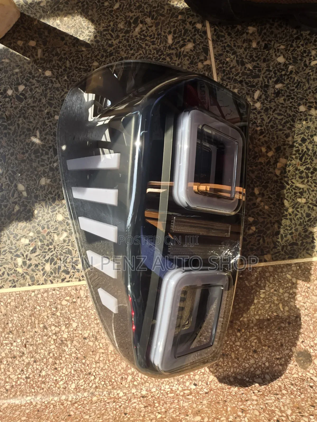 Toyota Hilux Dual Square LED Lighting Taillamps