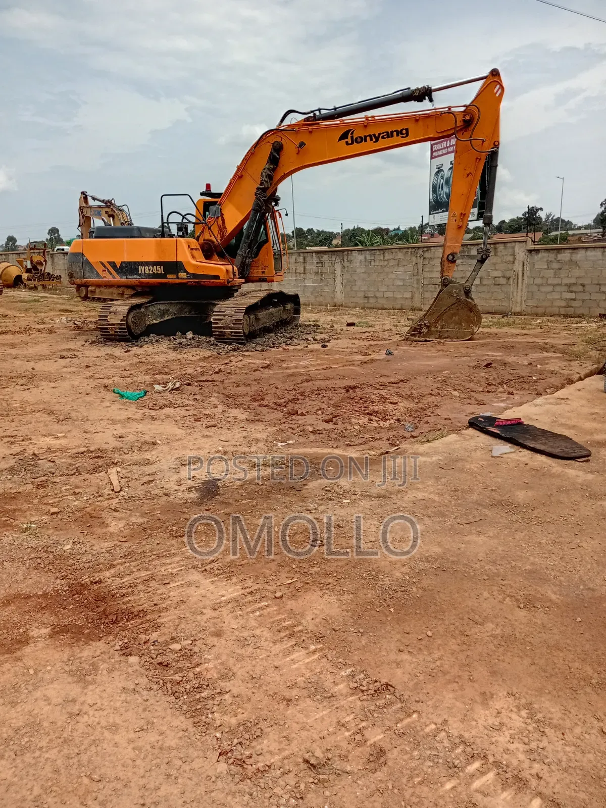 EXCAVATOR for Hire With a Hummer