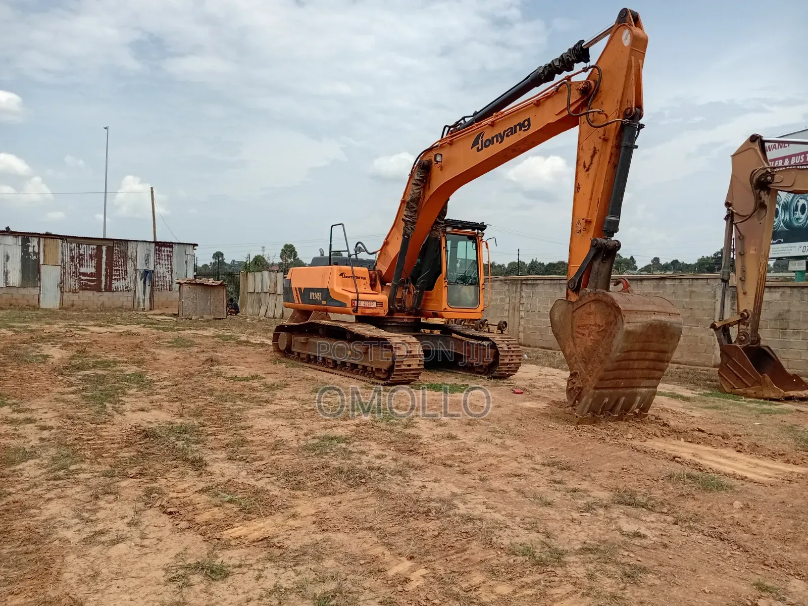 EXCAVATOR for Hire With a Hummer