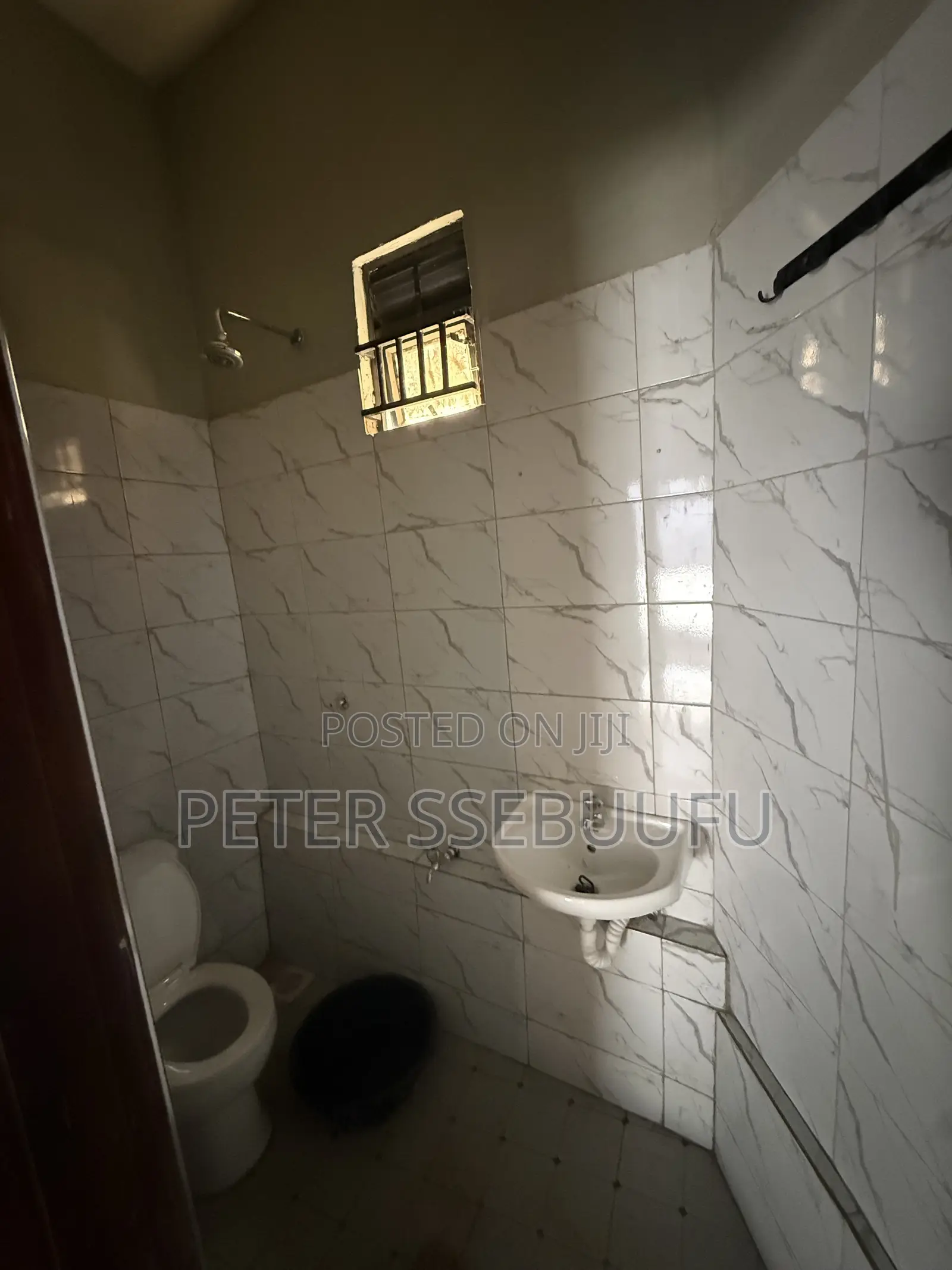4bdrm Apartment in King Jesus, Rubaga for sale