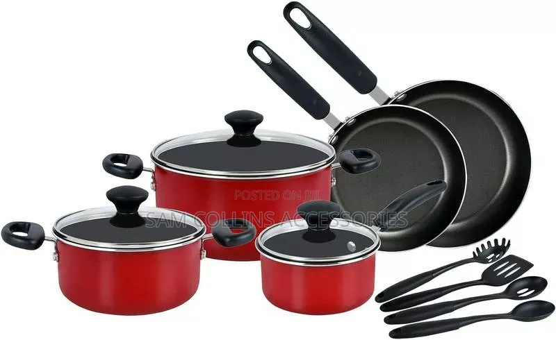 Saucepan Sets in Different Sizes and Shapes and Functions for Home Use