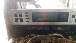 Behringer 2 Channels Digital Equalizer 31 Band