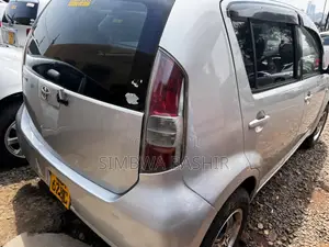 Toyota Passo 2006 Silver