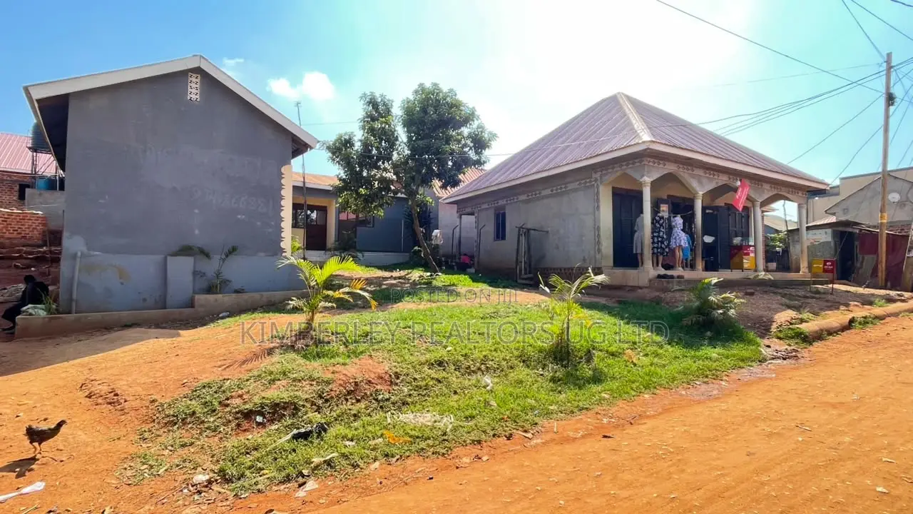 2bdrm House in Division A for sale