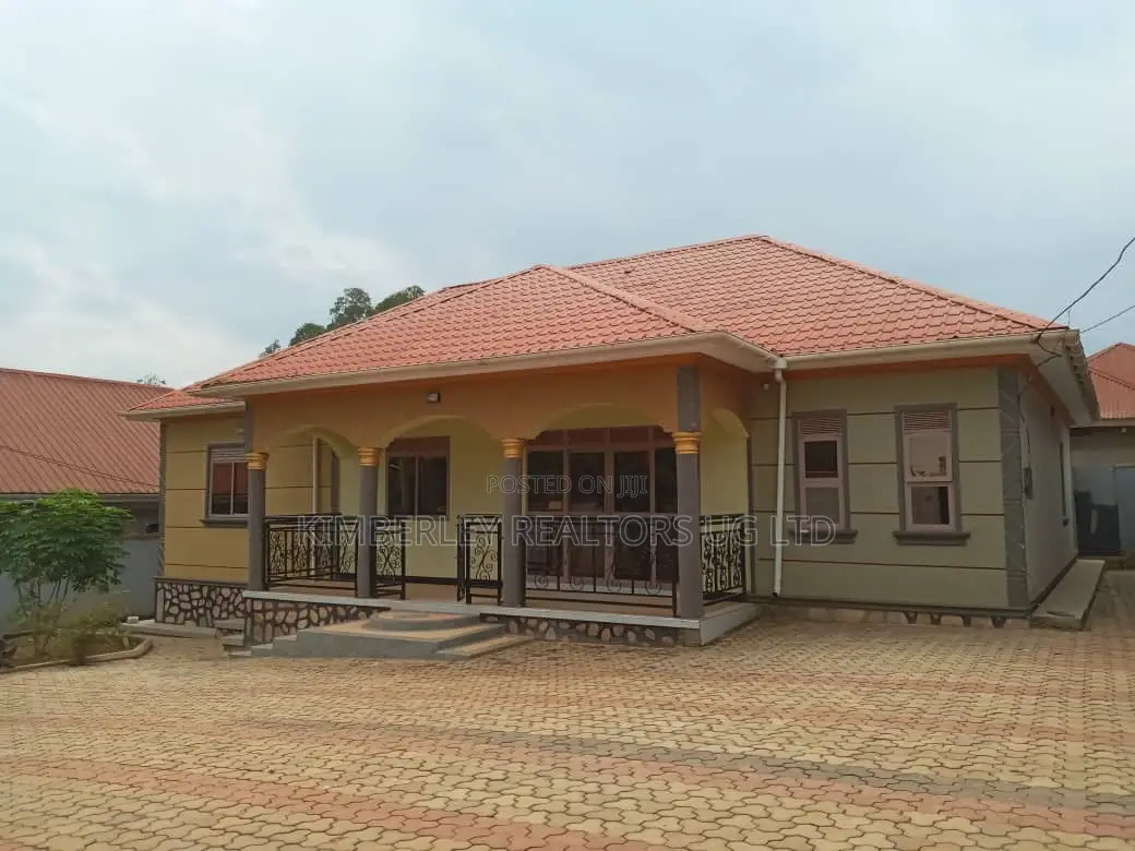 5bdrm House in Division A for sale