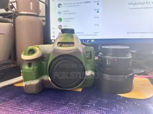 Canon 6D With 50mm 32gb Card 520ii Speedlite, Charger, Bag
