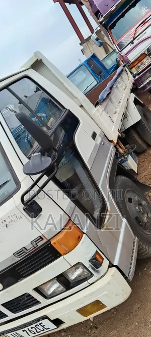 Isuzu Elf Tiper