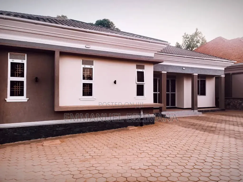 Furnished 4bdrm Bungalow in Kira, Central Division for sale