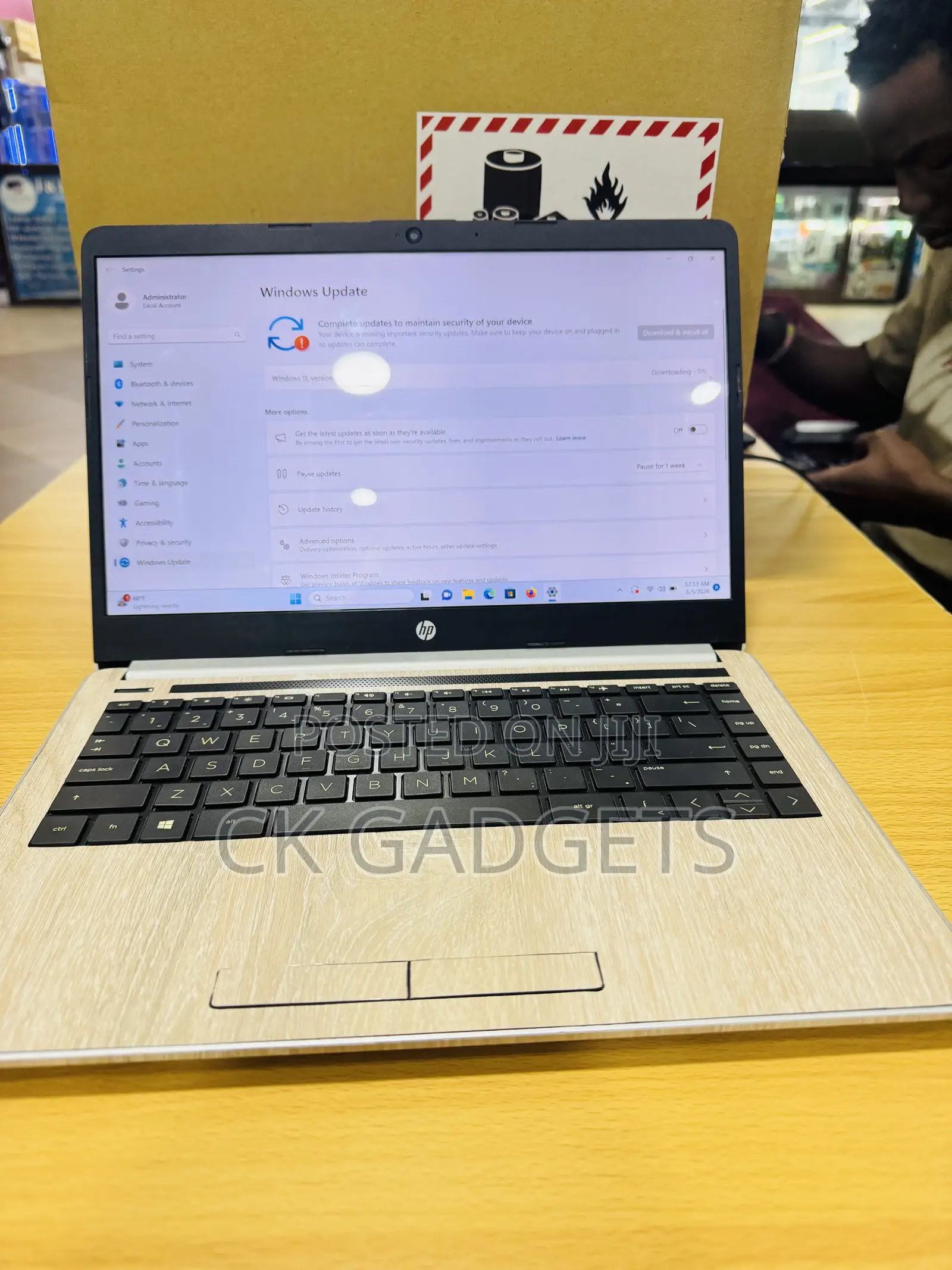Laptop HP 14-dq1088wm 8GB Intel Core i5 SSD 256GB