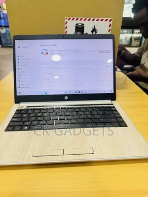 Laptop HP 14-dq1088wm 8GB Intel Core i5 SSD 256GB